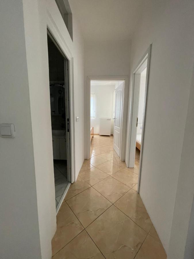 Apartments Rozela Ulcinj Ngoại thất bức ảnh