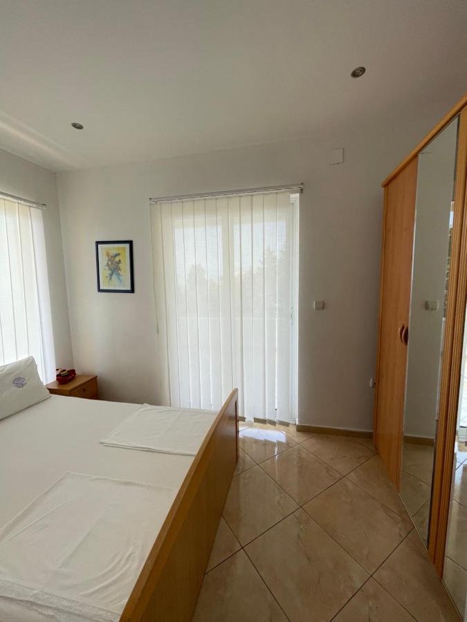 Apartments Rozela Ulcinj Ngoại thất bức ảnh
