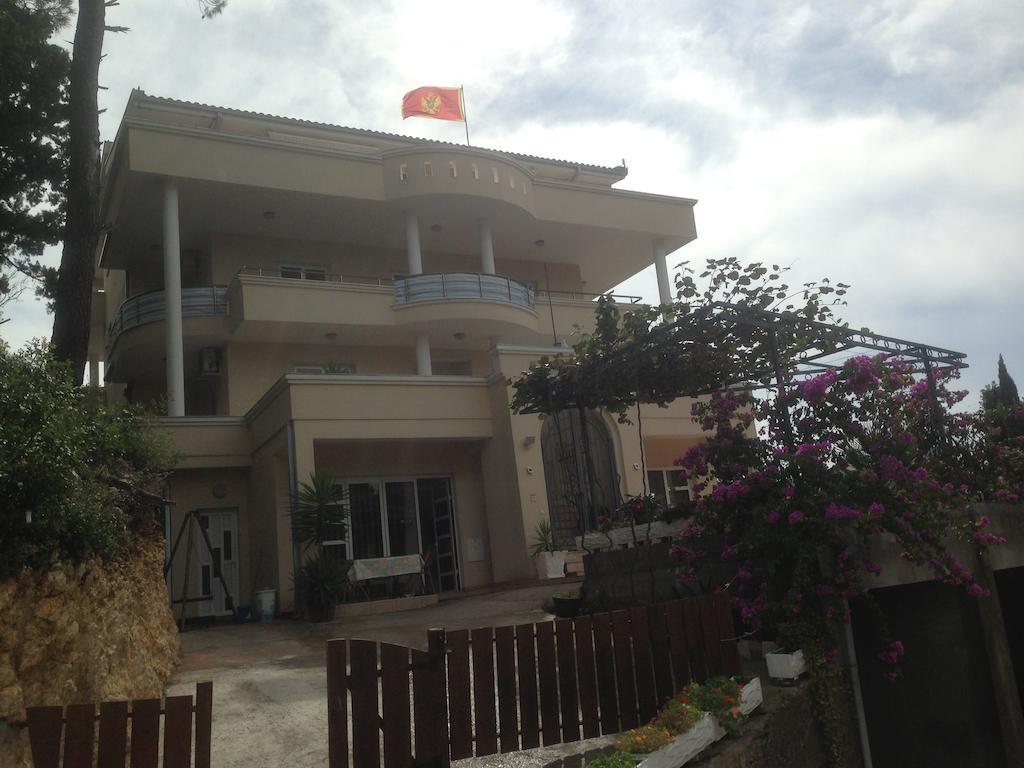 Apartments Rozela Ulcinj Ngoại thất bức ảnh